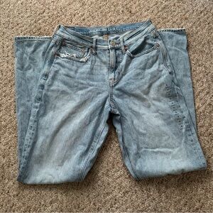 Brand new American Eagle mom jeans